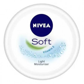 Nivea Soft Light Moisturising Cream 300ml